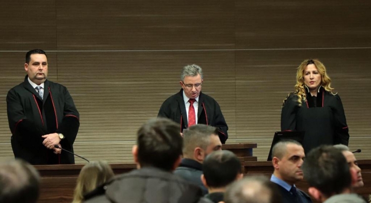 Albin Kurti dhe 3 deputetët e tjerë të VV shpallen fajtorë, dënohen me 5.8 vite burg