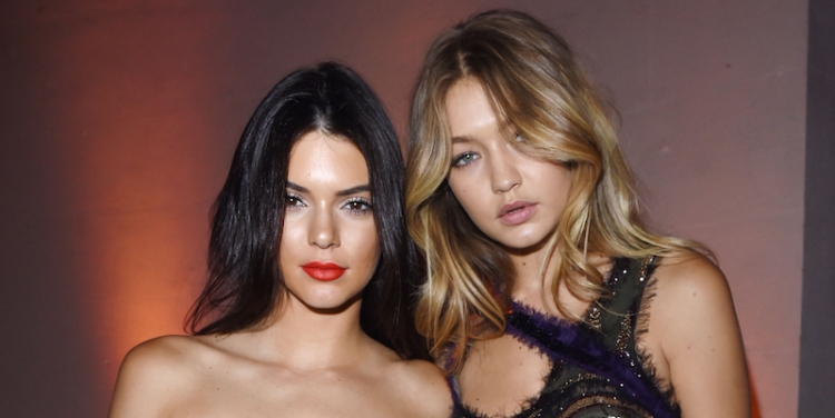 Ja sa fitojnë në vit Kendall Jenner, Gigi Hadid dhe modelet e Victoria’s Secret [FOTO]