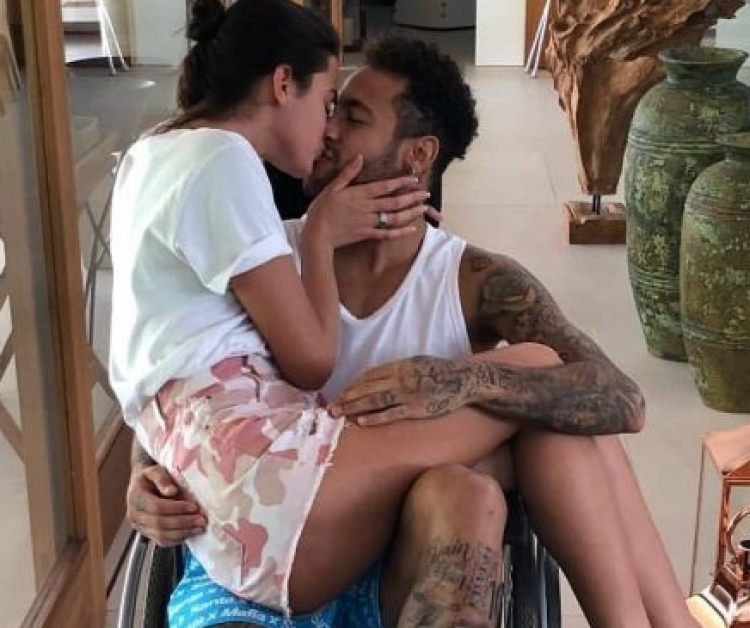 Para operacionit, por Neymar merr zemër nga Bruna [FOTO]