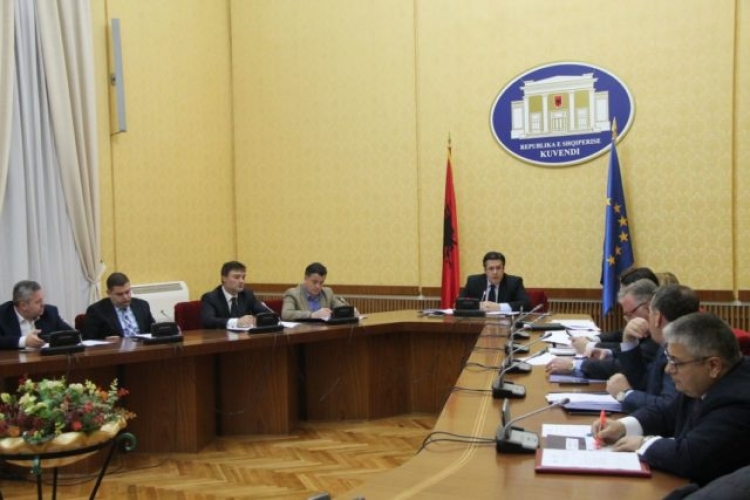 Mblidhet Komisioni Hetimor për çështjen 'Tahiri'