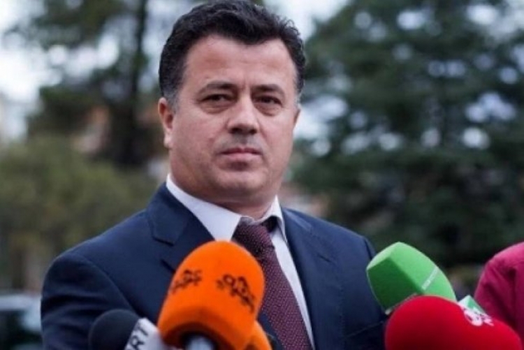 Flamur Noka nga Himara: “Shembje selektive, nuk prishen objektet e zyrtarëve të PS”