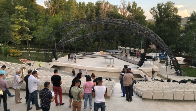 Përurimi i Amfiteatrit të Tiranës - ''Tingujt e Hënës''