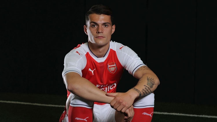 Granit Xhaka: Ja dita ime e parë si futbollist i Arsenal [FOTO]