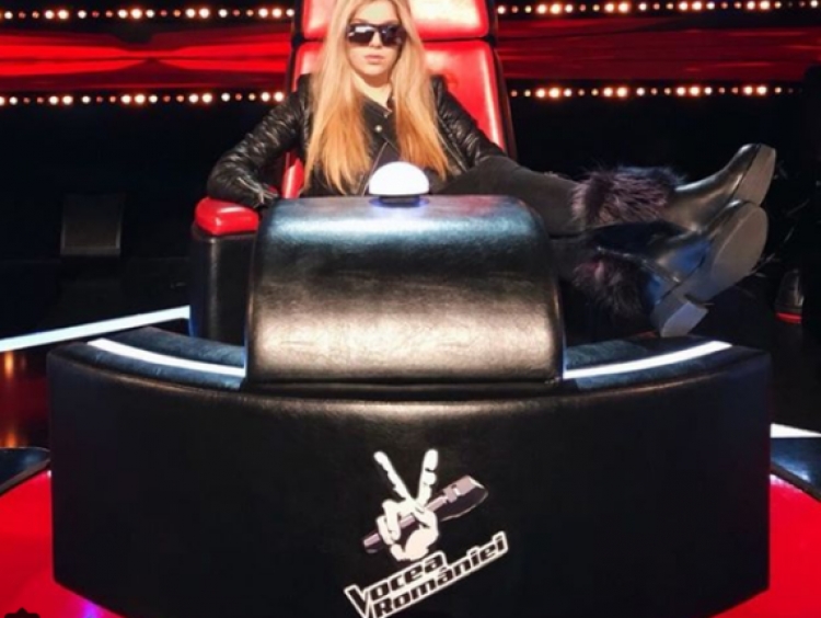 Në Rumani këndohet shqip: ''Nëntori'' i Arilenës mahnit jurinë e ''The Voice''