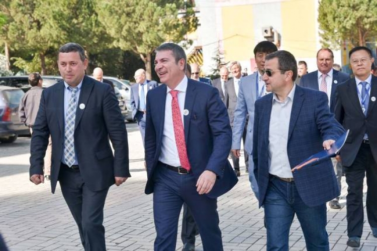 Ministri Gjiknuri nga Kuçova: 'Statusi i naftëtarit si vlerësim për këtë shtresë, Qeveria do të...'
