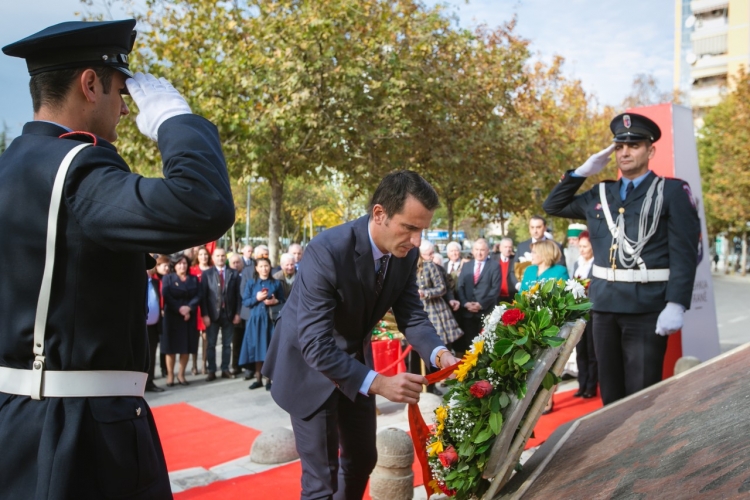 Tirana feston 105 vjetorin e pavarësisë, Veliaj: I shërbejmë për ta çuar akoma më përpara