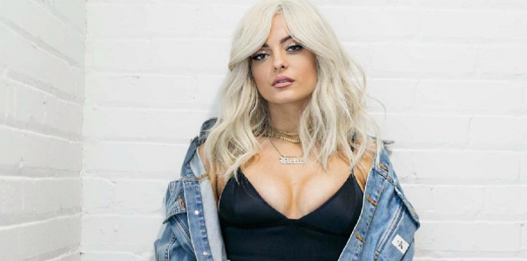 Ja lajmi i mirë që Bebe Rexha mori nga e ëma [FOTO]