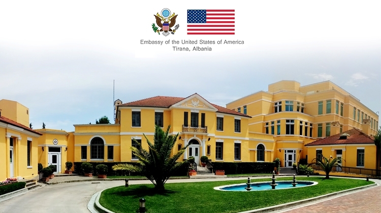 Arrestimi i “peshkut të madh” Arbër Çekaj, ambasada e SHBA-ve reagon me këtë foto domethënëse [FOTO]