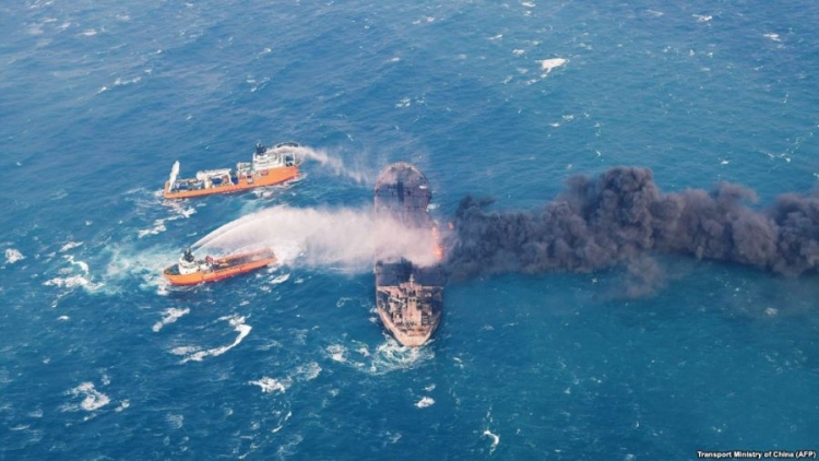 Mbytet anija cisternë në detin e Kinës, nuk ka shpresë për të mbijetuar