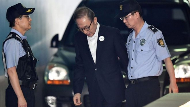 Ish-presidenti i Koresë së Jugut dënohet me 15 vjet burg