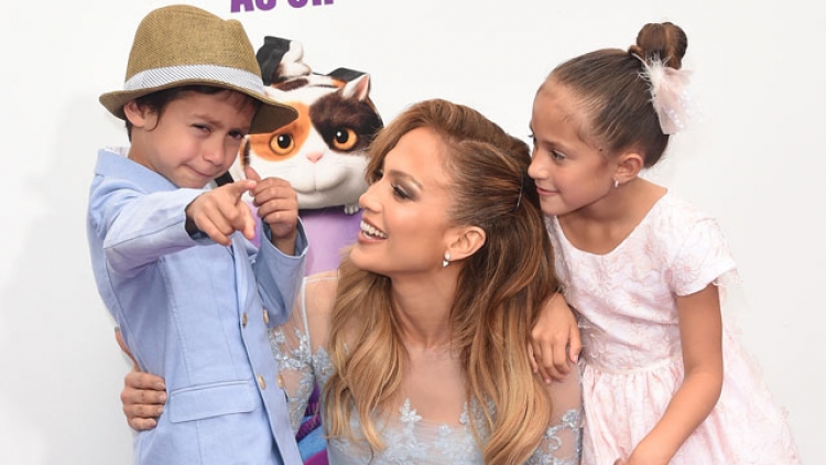 Jennifer Lopez merr dhuratën më të bukur nga...i biri [FOTO]