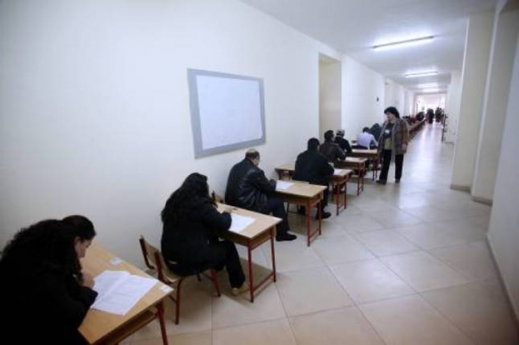 Ka nisur testimi i punonjësve të administratës publike