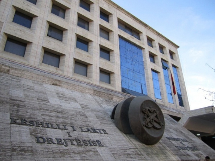 Pezullohen nga KLD 3 gjyqtarë të Apelit të Durrësit, emërohet kryetari i ri Desart Avdulaj