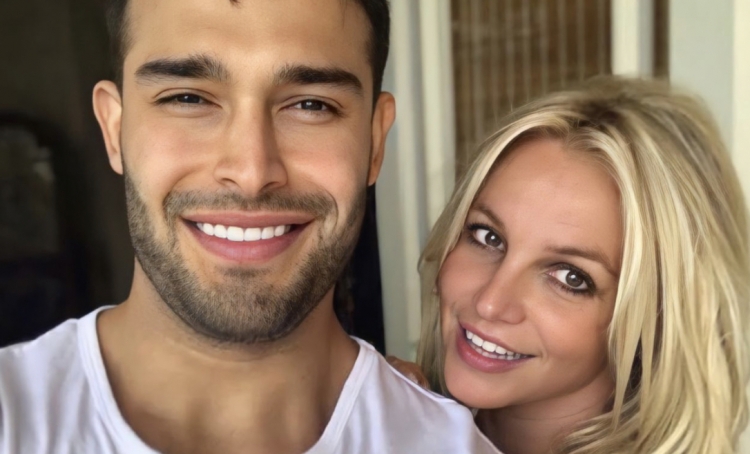 Surprizë! Britney Spears shtatzënë, e zbulon në mënyrën më të çuditshme!