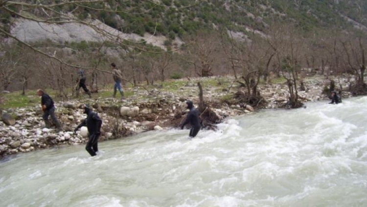 Vlorë, gjendet i pajetë në lumin Shushicë trupi i 82 vjeçarit me iniciale V.D