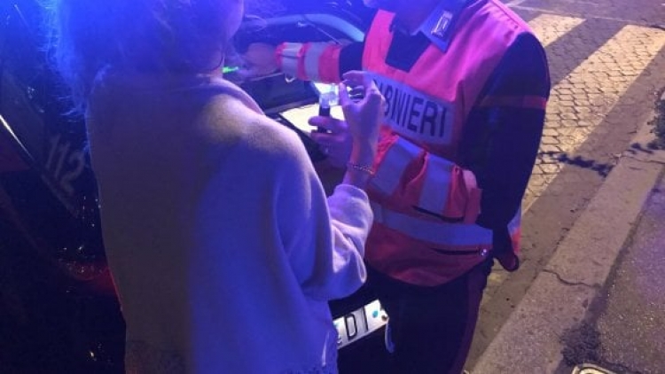 Milano, udhëtonin me 30 kg kokainë në makinë, arrestohet çifti shqiptar