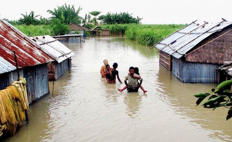 Vazhdojnë tragjeditë natyrore, shënohen 73 të vdekur nga përmbytjet
