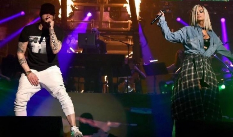 Takimi i parë i Bebe Rexhës me Eminem/ Ajo çka i tha reperi e la pa fjalë këngëtaren [FOTO]