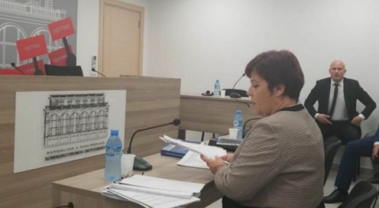 Vettingu i 'këput kokën' kryetares së gjykatës në Korçë