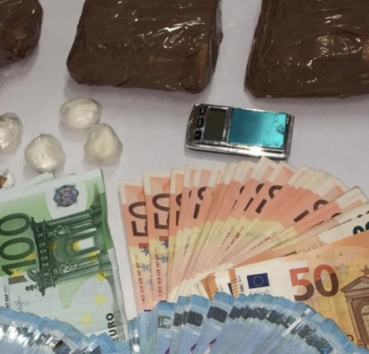 Policët ‘nuhatën’ lëvizje të çuditshme, si u kap shqiptari me 250 mijë euro kokainë