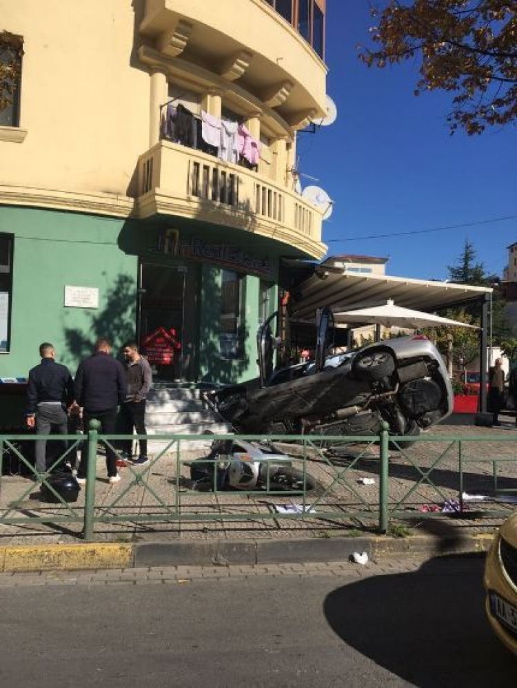 Aksident i rëndë në rrugën e Durrësit,IN TV siguron pamjet eksluzive[FOTO]