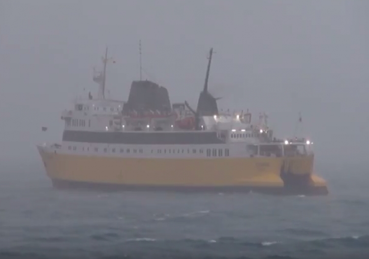 Trageti i linjës Vlorë-Brindizi nuk ankorohet dot, shkak moti i keq