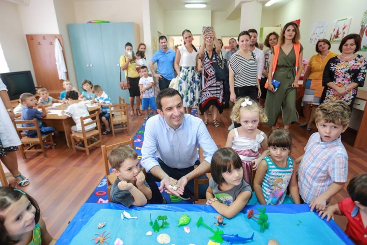 Rikonstruksioni i kopshteve, Veliaj: Në shtator të gjithë gati