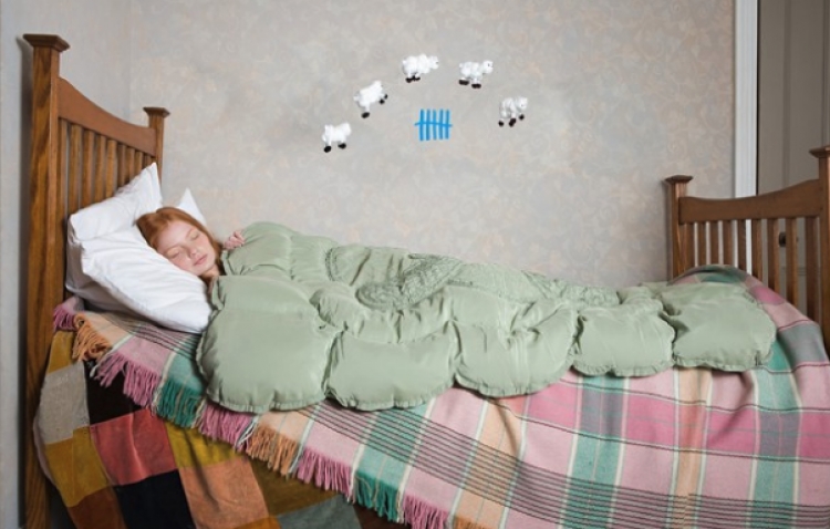 Mitet e rreme për gjumin, si dëmtohet shëndeti