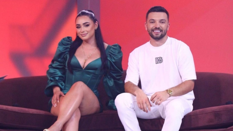 Fjalët për ndarje?! Egli sapo i vuri vulën se i ka dhënë fund lidhjes me Olsi Bylykun