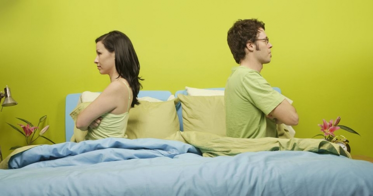 Burri juaj po mendon të divorcohet prej jush? 8 shenjat që do t’ju hapin sytë!