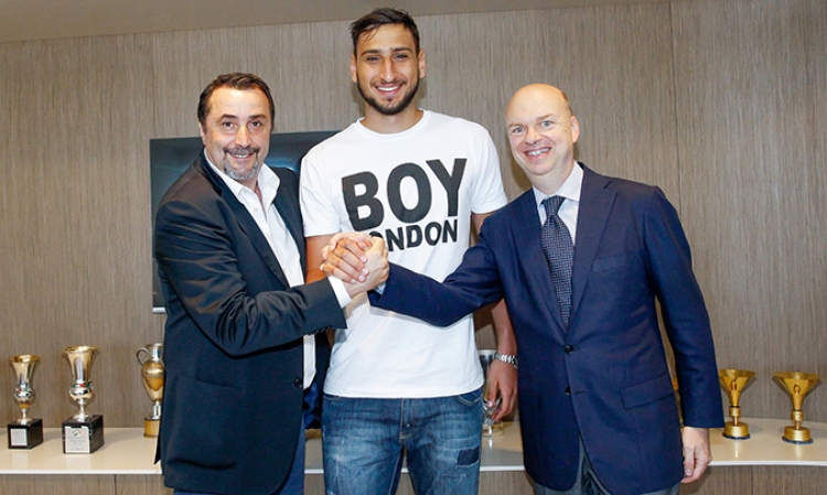 Përfundon telenovela, Donnarumma rinovon me Milanin, firmos kontratën e majme