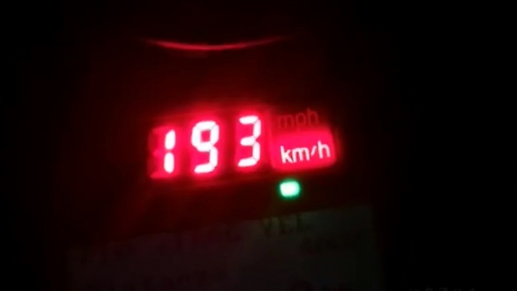 Fluturonte me 193 km/orë në autostradë, policia apel: Dikush të pret në shtëpi