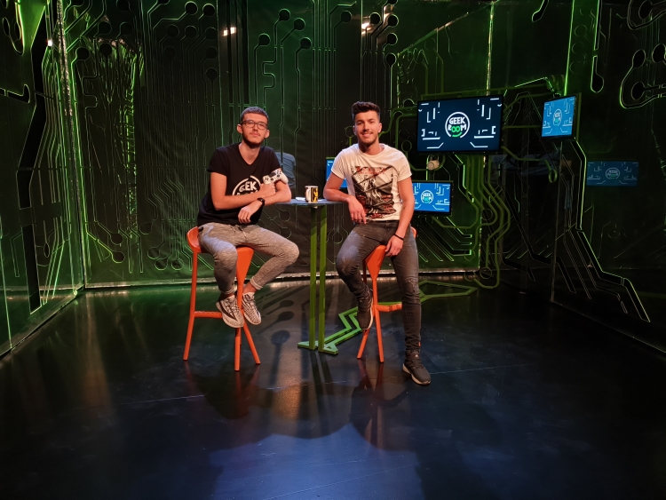 GEEK ROOM