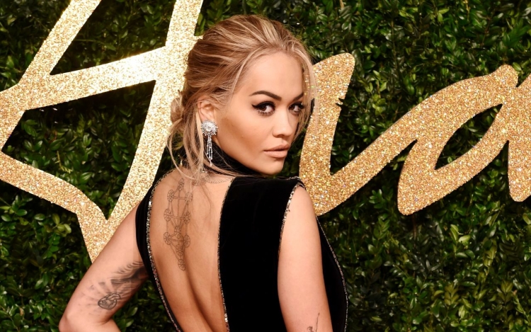 Rita Ora kalon natën në hotel me një aktor Hollywood-i