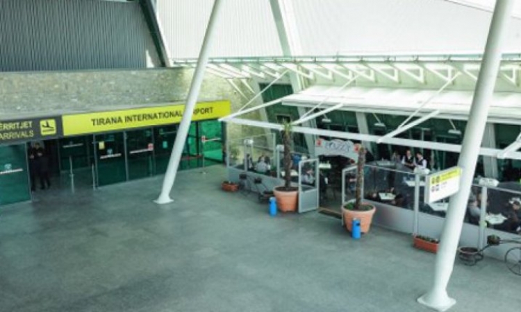 Moti i keq, anulohen fluturimet drejt Rinasit, avionët ulen në Romë e Shkup