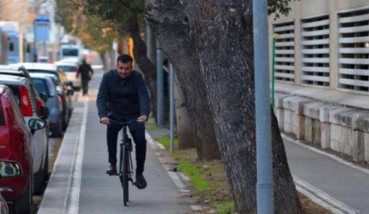 Të paguhesh 25 € nëse shkon në punë a shkollë me biçikletë, ndodh në…