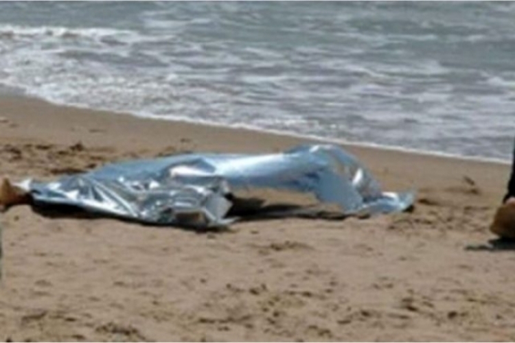 Ngjarje e rëndë në plazhin e Golemit në Durrës, nxirret nga deti trupi i pajetë i një 75-vjeçari