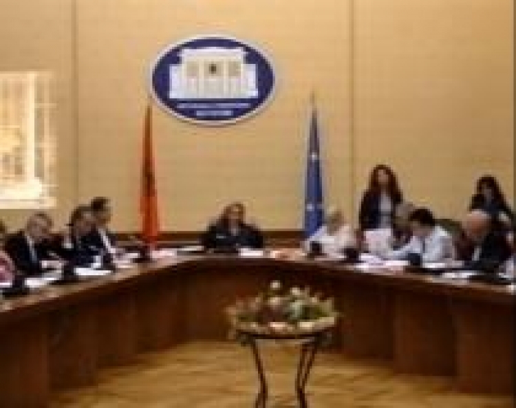 Skandali në Butrint, Vokshi- Kumbaros: Ndërprisni punimet