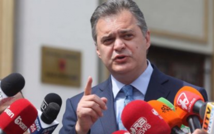 Ben Blushi kundër emërimit të ambasadorëve: “Ironi e madhe, dhunuesit flasin më shumë se viktimat”