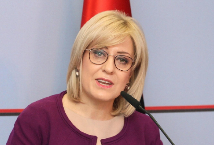 Pedagogët prej 10 ditësh pa paga, Nikolla: Ndjesë, po punohet për problemin