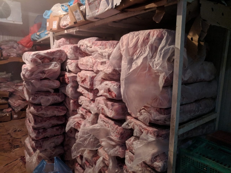 Korçë, AKU bllokon 6,3 ton mish të ngrirë