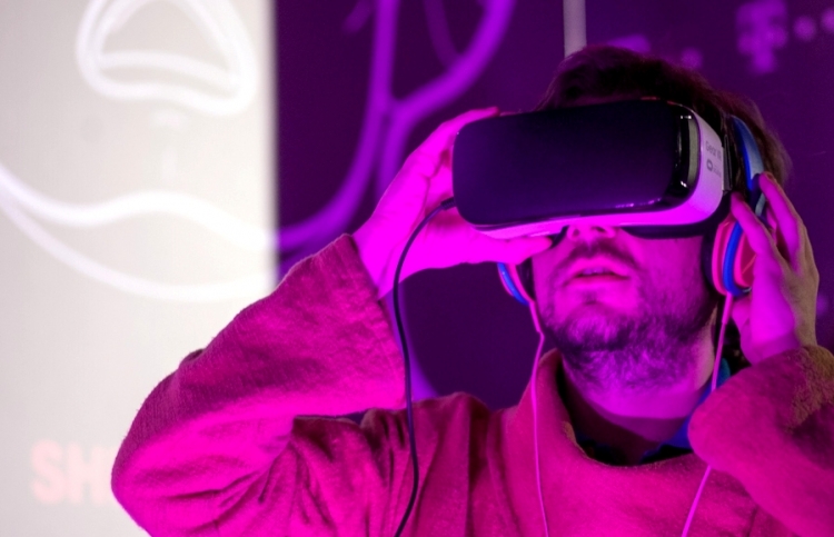 Muzika dhe realiteti virtual bëhen bashkë @Telekom Community Store