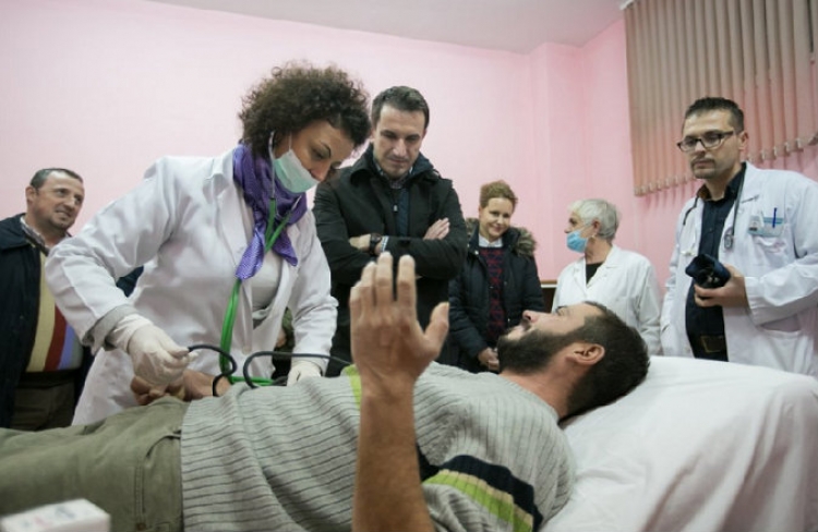 Kontroll mjekësor për endacakët e mbledhur nga Bashkia e Tiranës
