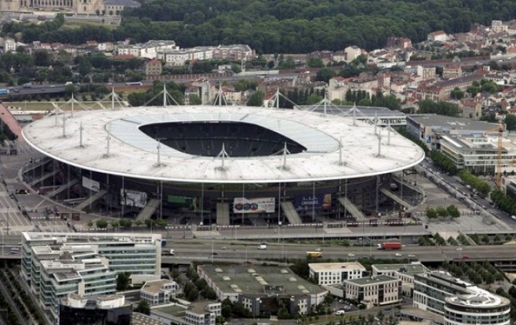 Shpërthim në Stade de France para fillimit të ndeshjes [VIDEO]