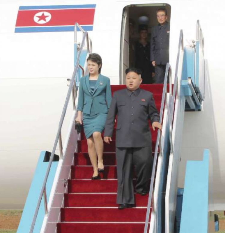 Jeta misterioze e gruas së diktatorit Kim Jong-un, një këngëtare, një cheerleader???