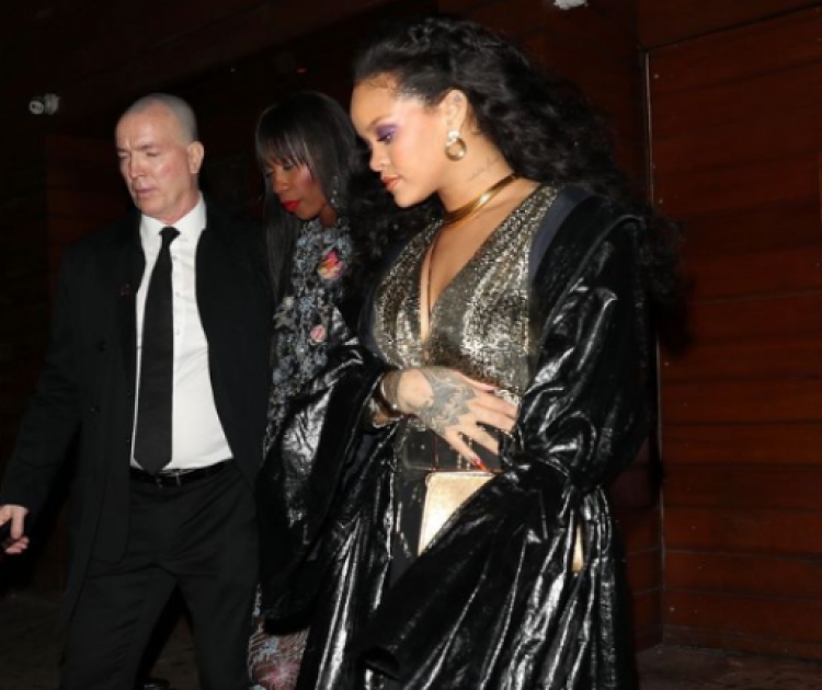 Fansat dyshuan për shtatzëni, Rihanna tregon të vërtetën[FOTO]