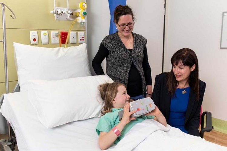 Realiteti virtual do t'ju vijë në ndihmë fëmijëve gjatë kohës që ndodhen në spital. Ja si funksionon
