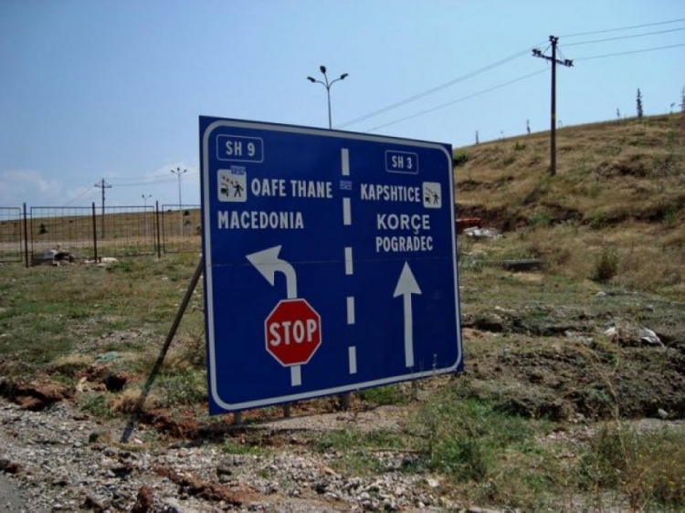 I dënuar nga Maqedonia për trafikim të lëndëve narkotike, arrestohet në Qafë-Thanë me qëllim ekstradimin 45-vjeçari me iniciale R.E