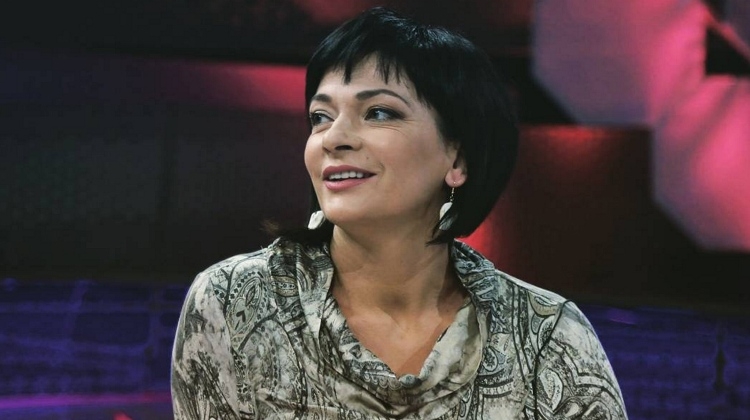 Ema Andrea e pranon për herë të parë: Po kam bërë... [FOTO]