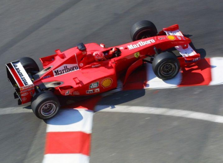 Shitet për 6.4 milionë euro, Ferrari i 2001-it i Schumacher